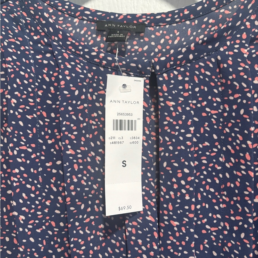 Ann Taylor Short Sleeve Blouse
